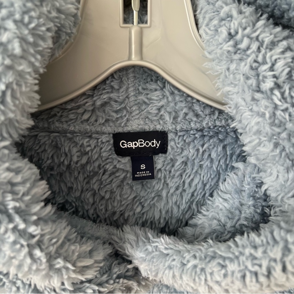 Gap Sherpa Sweater Cropped Hoodie Fuzzy Top size Small - Picture 7 of 9